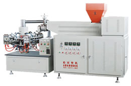 全自動(dòng)四模轉(zhuǎn)盤(pán)式吹瓶機(jī)【BT100-120型食品飲料專(zhuān)用】